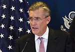 US Envoy Calls on  Kabul-Islamabad to  Ease Tensions
